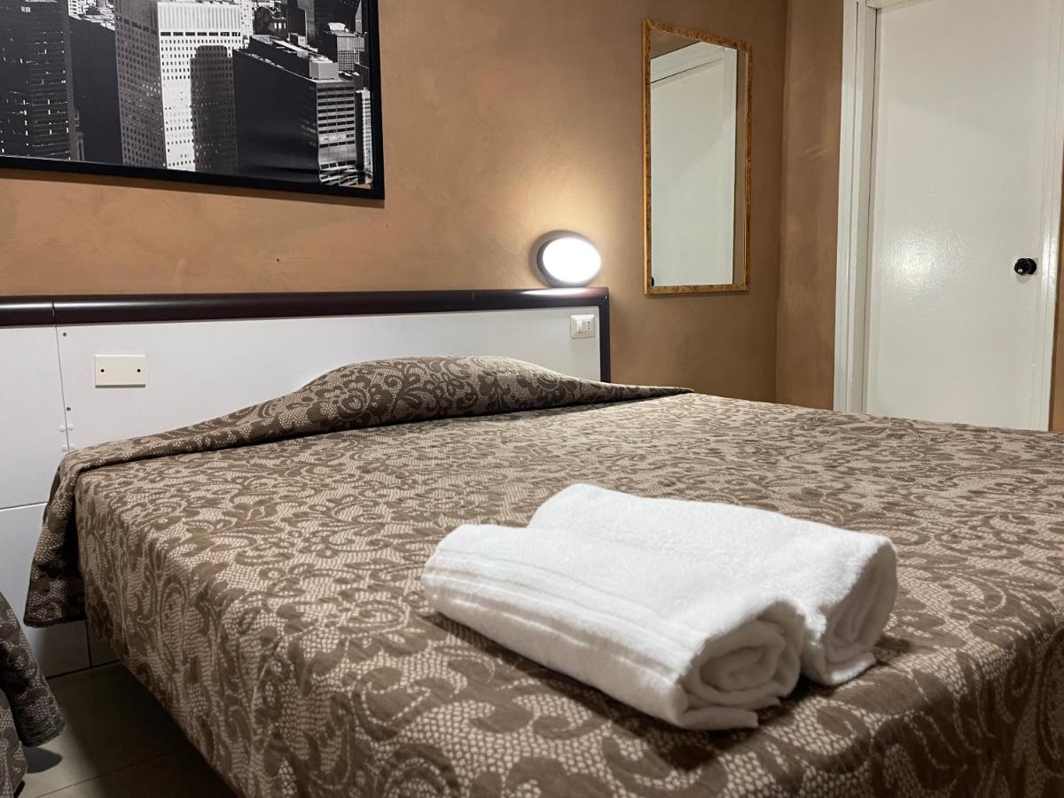 Lion Guesthouse Milan Exterior photo